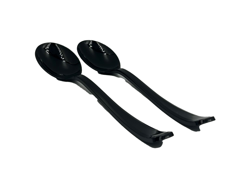 Zwarteplastic lepels